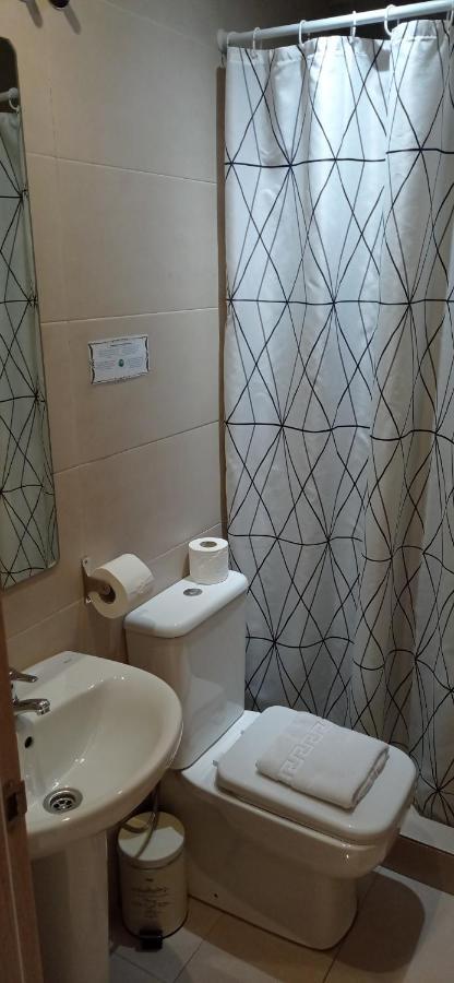 Bloom Inn Madrid Ngoại thất bức ảnh