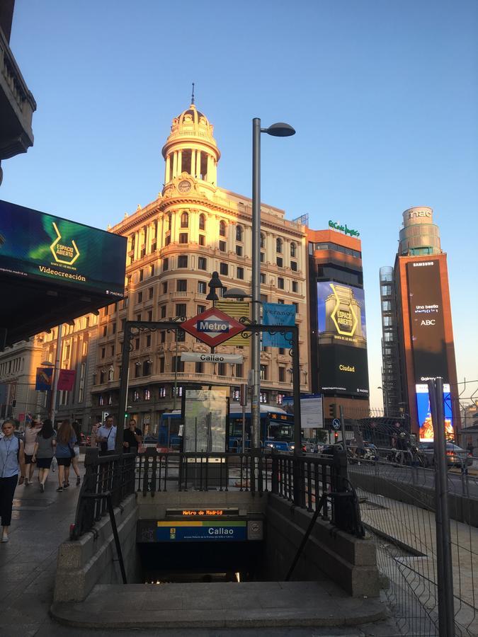 Bloom Inn Madrid Ngoại thất bức ảnh
