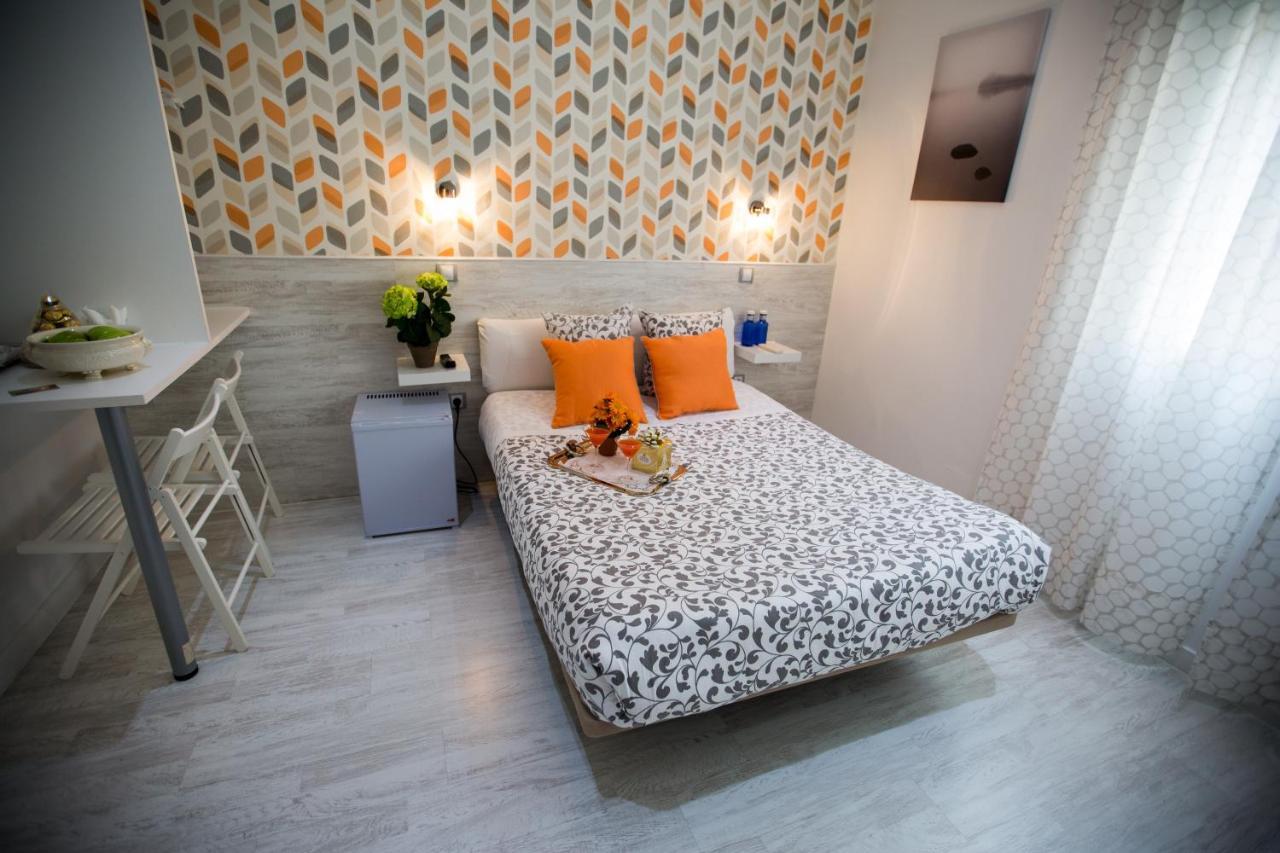 Bloom Inn Madrid Ngoại thất bức ảnh